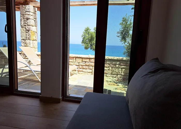 Blue Fox 3 דירה חראני